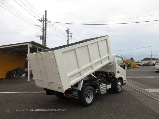 日野 デュトロ 小型 ダンプ 土砂禁 ステンレス張りの中古トラック画像6