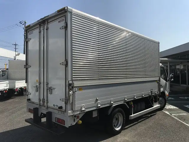日野 デュトロ 小型 ウイング TKG-XZU655M H29の中古トラック画像2