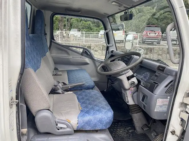 三菱 キャンター 小型 平ボディ KG-FB70AB H14の中古トラック画像7