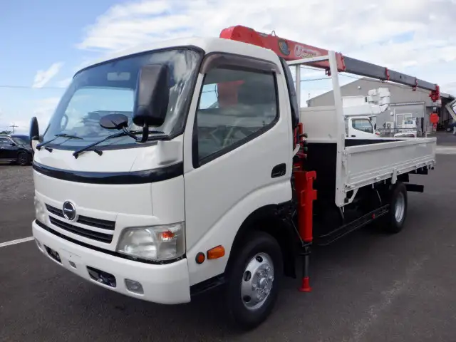 日野 デュトロ 小型 クレーン付 床鉄板 4段の中古トラック画像1