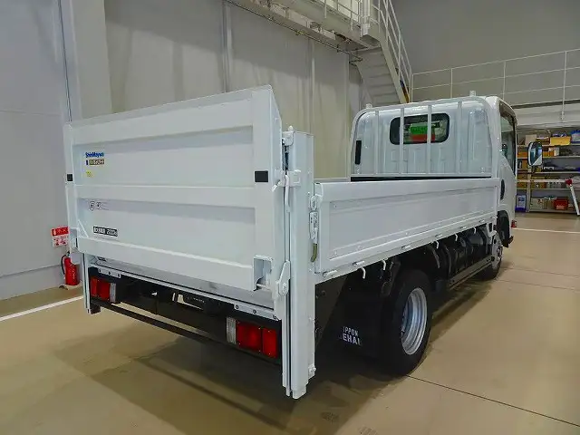 いすゞ エルフ 小型 平ボディ パワーゲート 床鉄板の中古トラック画像2