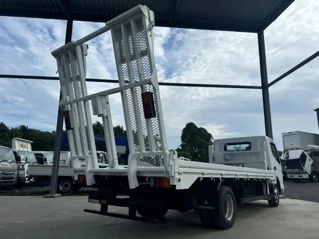 三菱 キャンター 小型 車両重機運搬 ラジコン ウインチの中古トラック画像2