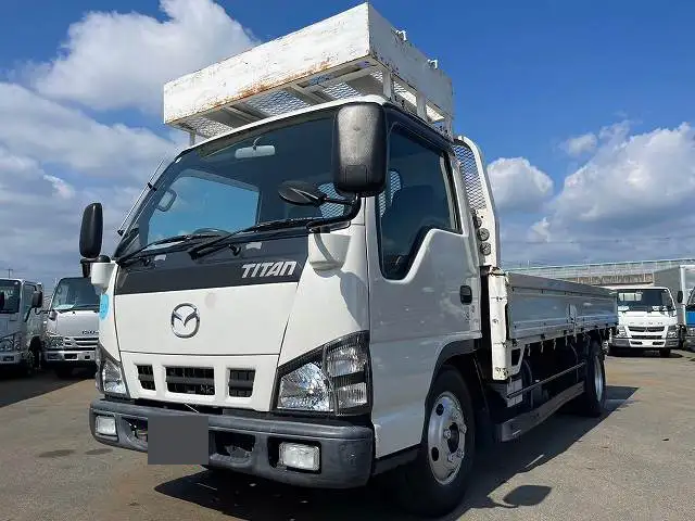 マツダ タイタン 小型 平ボディ PB-LKR81AR H17の中古トラック画像1
