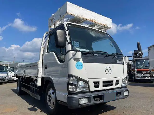 マツダ タイタン 小型 平ボディ PB-LKR81AR H17の中古トラック画像2