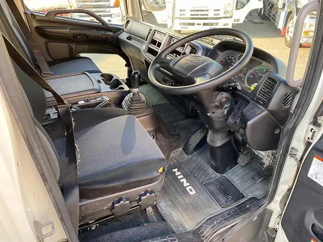 日野 レンジャー 中型/増トン 平ボディ アルミブロック QKG-FJ7JHAAの中古トラック画像11