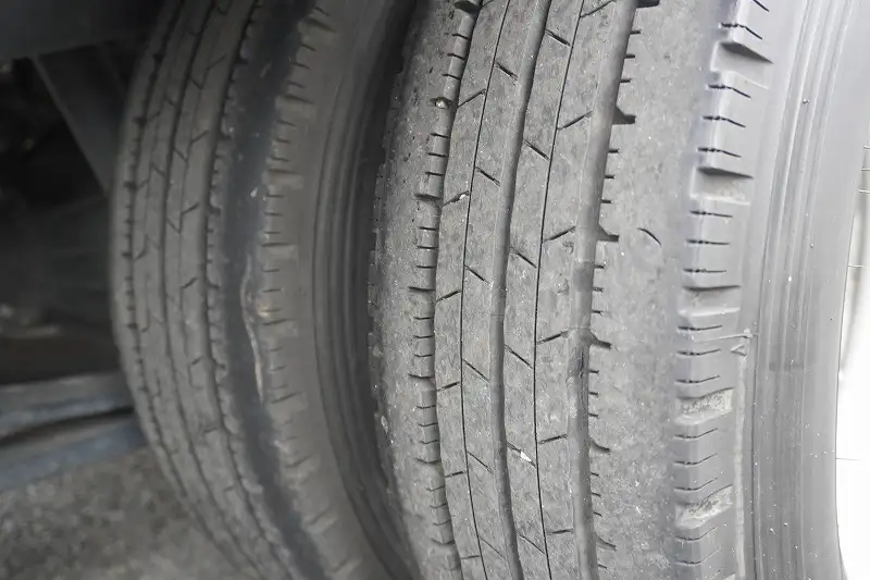 いすゞ エルフ 小型 平ボディ TRG-NJR85A H31/R1の中古トラック画像20