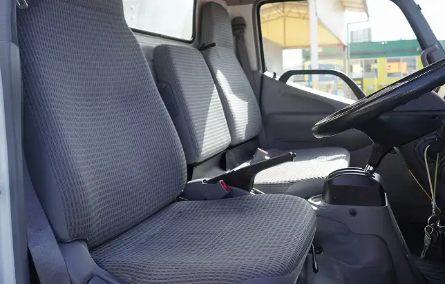 トヨタ トヨエース 小型 アルミバン TPG-XZU605 H29の中古トラック画像10