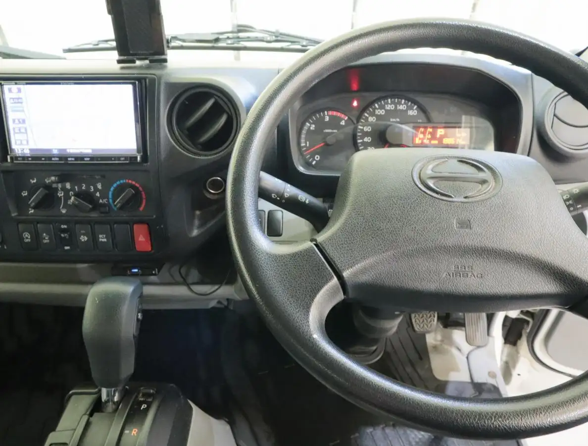 日野 デュトロ 小型 アルミバン サイドドア TPG-XZU712Mの中古トラック画像13