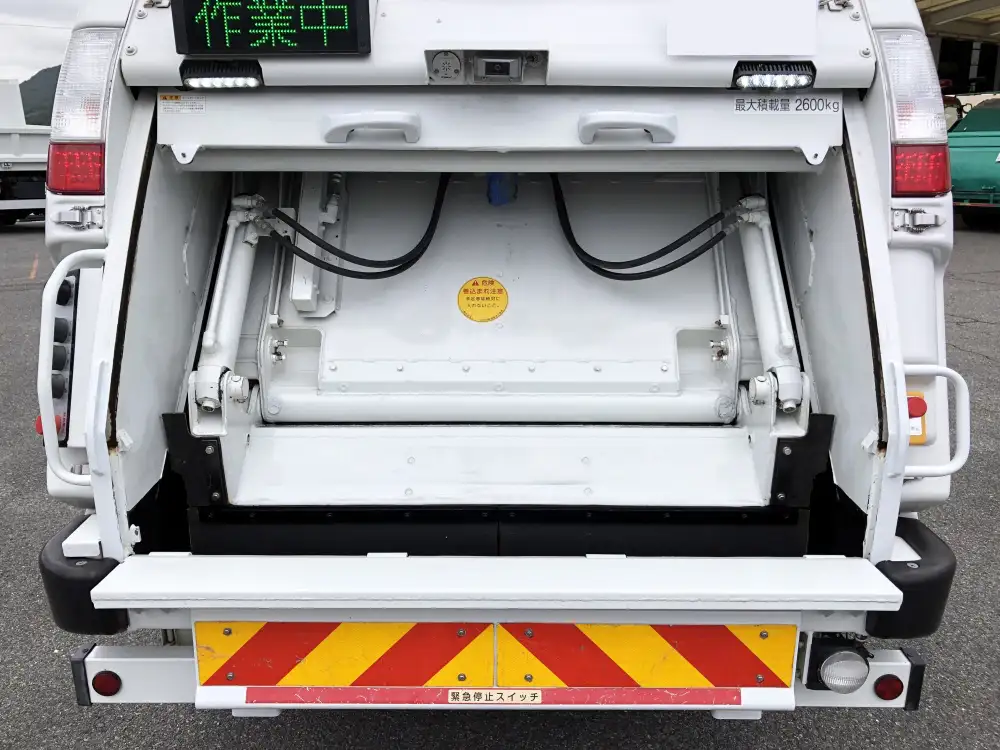 いすゞ エルフ 小型 パッカー車 プレス式 TPG-NMR85Nの中古トラック画像5