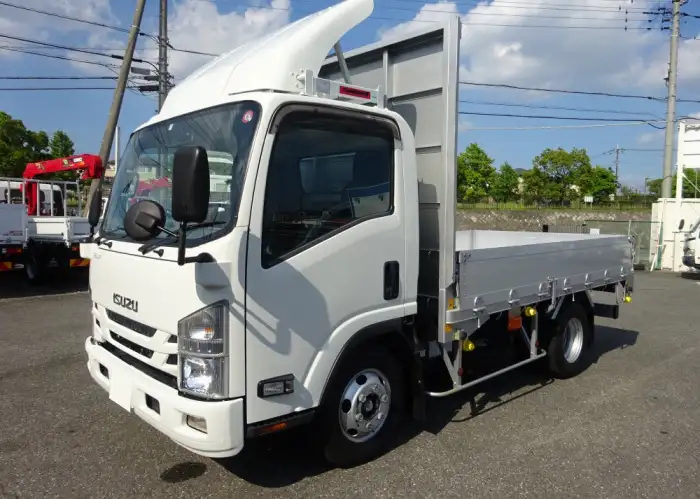 いすゞ エルフ 小型 平ボディ 床鉄板 アルミブロック の中古トラック【車両No.174683】