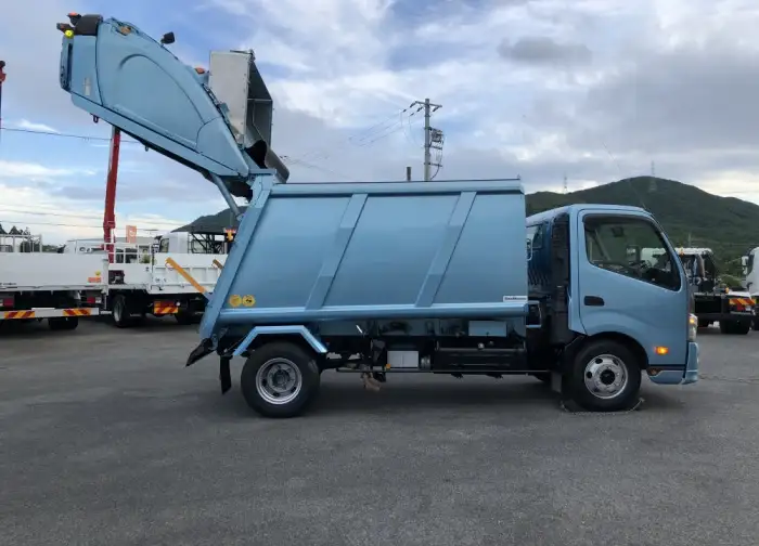日野 デュトロ 小型 パッカー車 プレス式 TKG-XZU710Mの中古トラック画像3