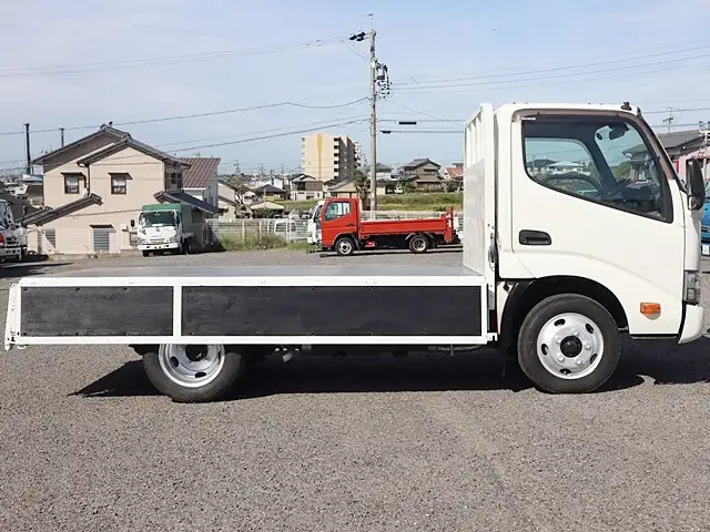 日野 デュトロ 小型 平ボディ 床鉄板 TKG-XZU605Mの中古トラック画像8