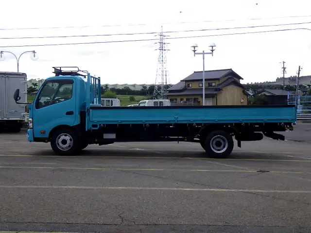 トヨタ ダイナ 小型 平ボディ TKG-XZU730 H27の中古トラック画像4