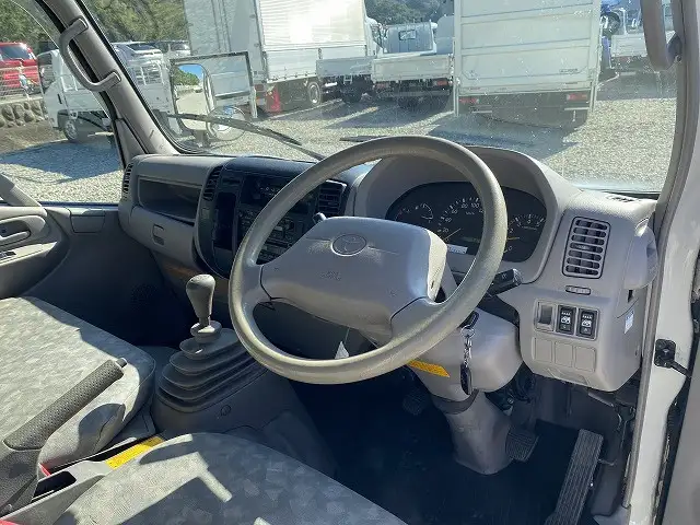 トヨタ ダイナ 小型 平ボディ Wキャブ TC-TRY230の中古トラック画像8