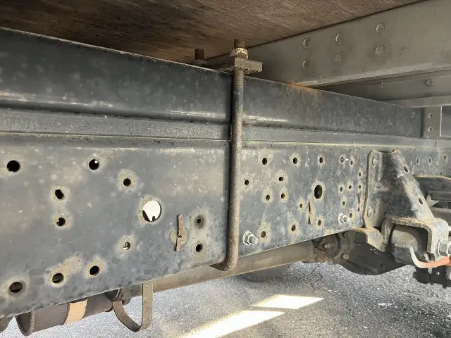 いすゞ エルフ 小型 アルミバン サイドドア PB-NKR81ANの中古トラック画像13