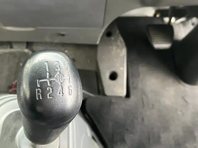 いすゞ フォワード 中型/増トン ウイング ベッド TKG-FRR90S2の中古トラック画像10