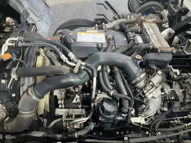 いすゞ フォワード 中型/増トン ウイング ベッド TKG-FRR90S2の中古トラック画像像17