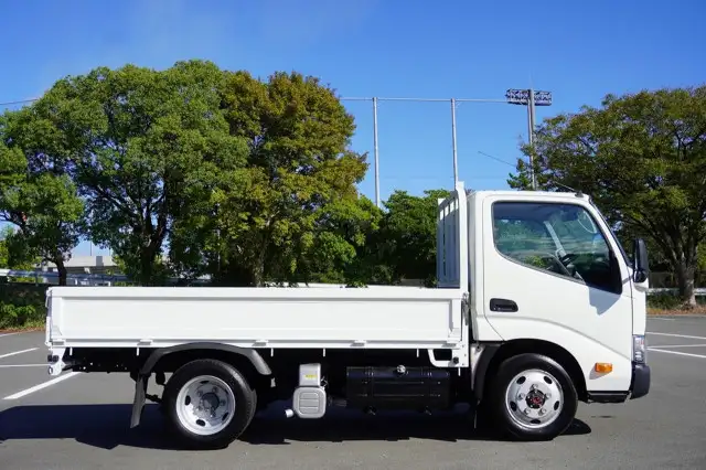 トヨタ トヨエース 小型 平ボディ TKG-XZU675 H31/R1の中古トラック画像3