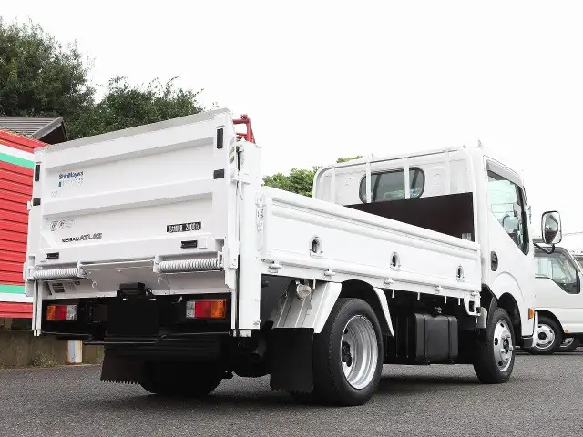 日産 アトラス 小型 平ボディ パワーゲート 床鉄板の中古トラック画像3