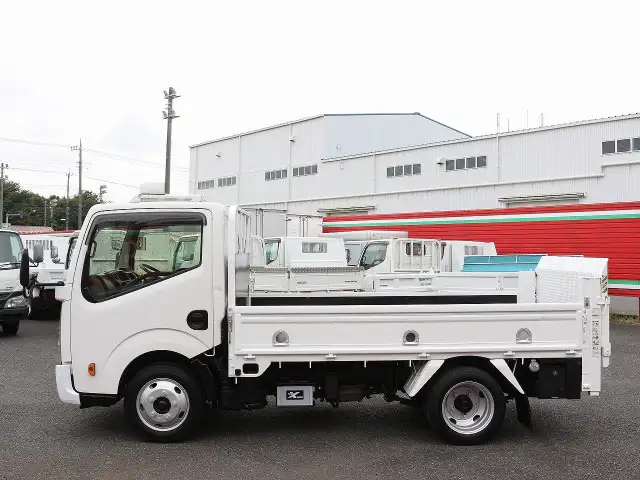 日産 アトラス 小型 平ボディ パワーゲート 床鉄板の中古トラック画像4