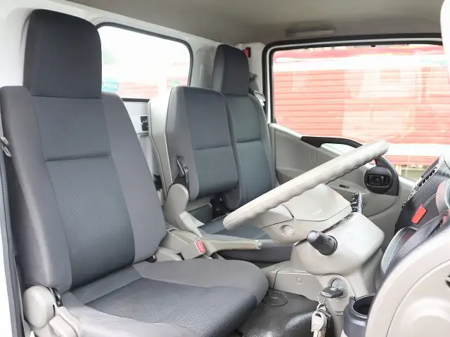 日産 アトラス 小型 平ボディ パワーゲート 床鉄板の中古トラック画像10