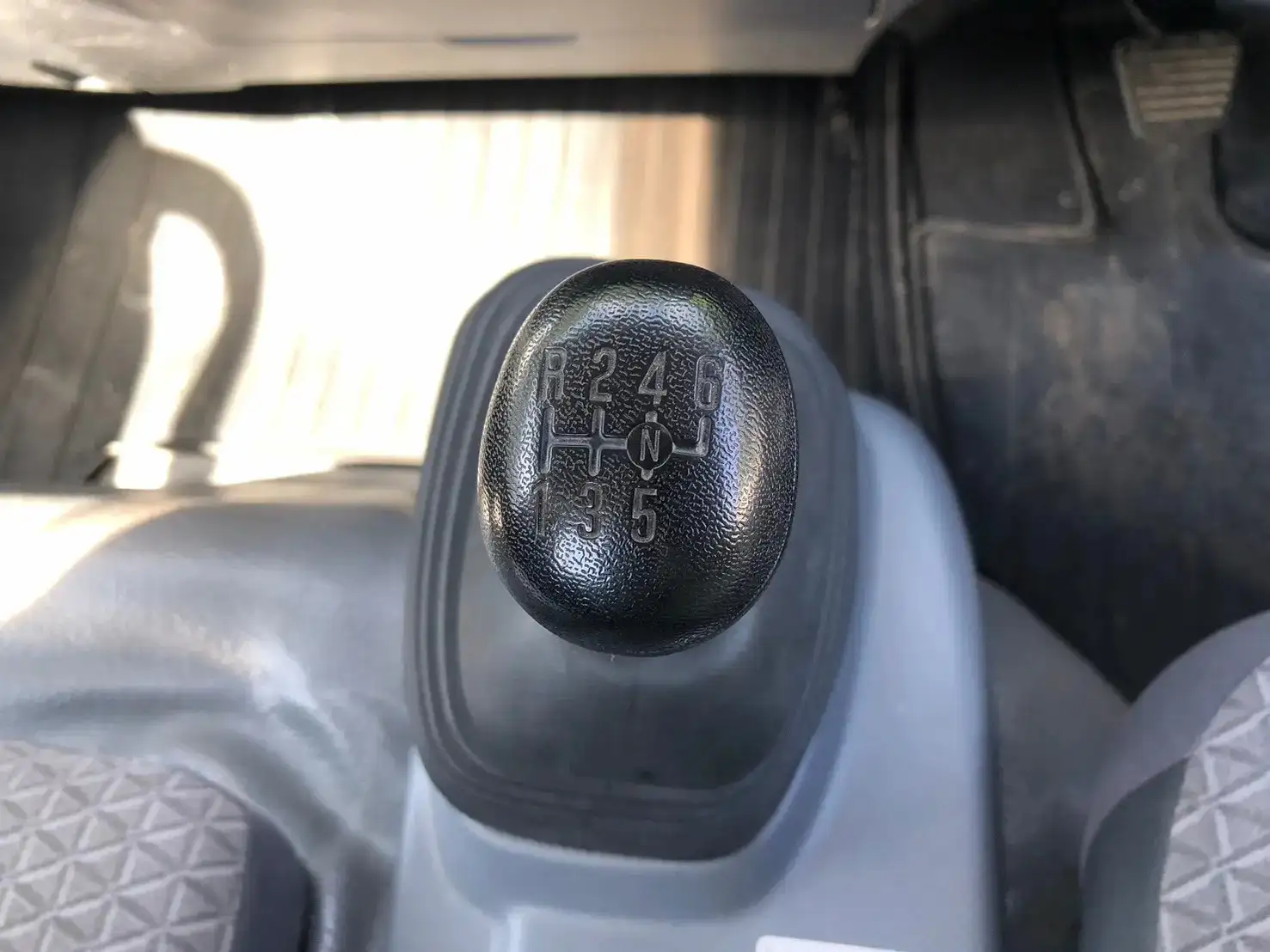 いすゞ エルフ 小型 平ボディ TRG-NPR85AR H31/R1の中古トラック画像15