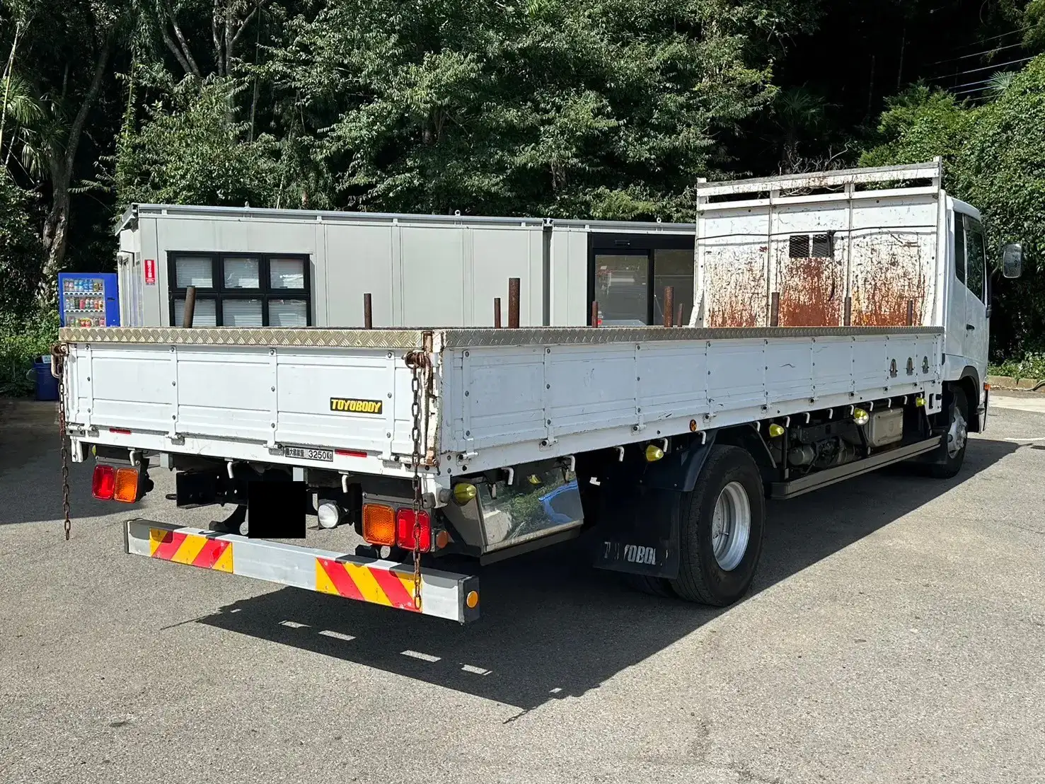日産UD コンドル 中型/増トン 平ボディ 床鉄板 ベッドの中古トラック画像3