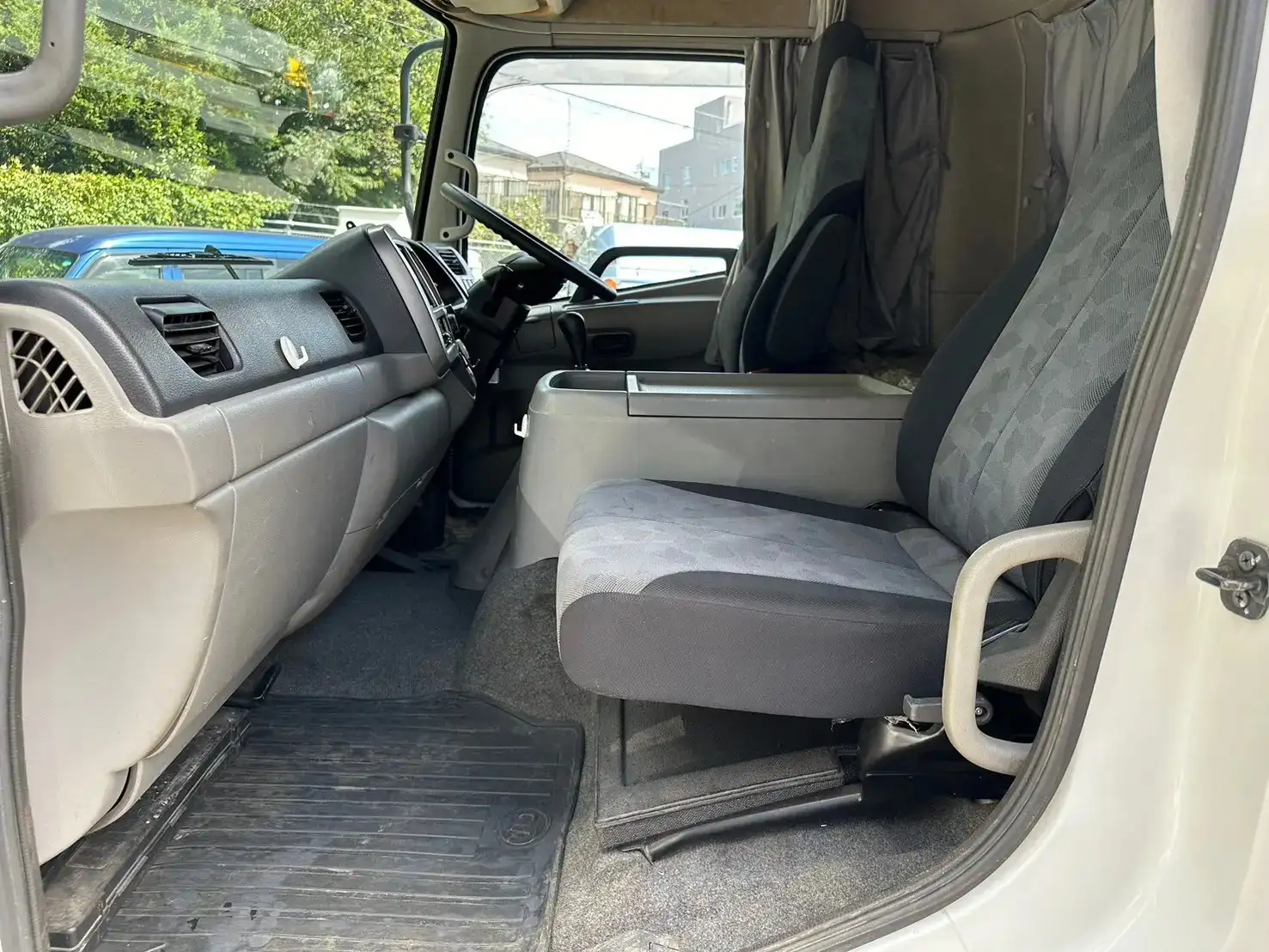 日産UD コンドル 中型/増トン 平ボディ 床鉄板 ベッドの中古トラック画像13
