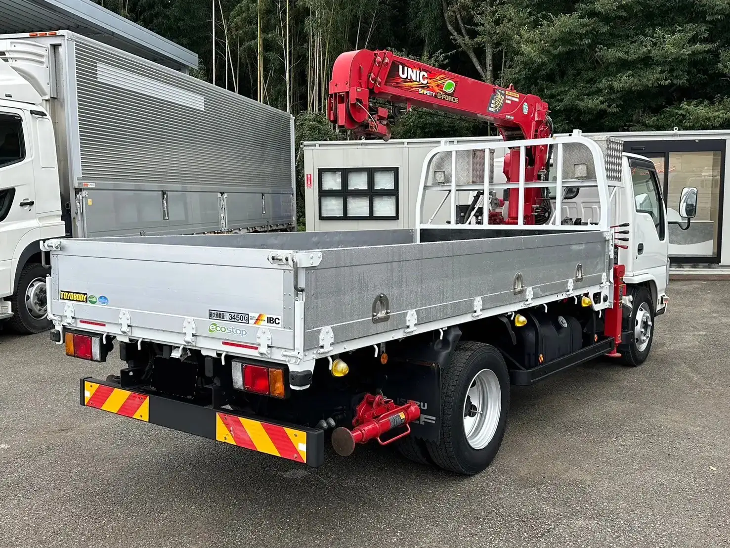 いすゞ エルフ 小型 クレーン付 アルミブロック 3段の中古トラック画像3