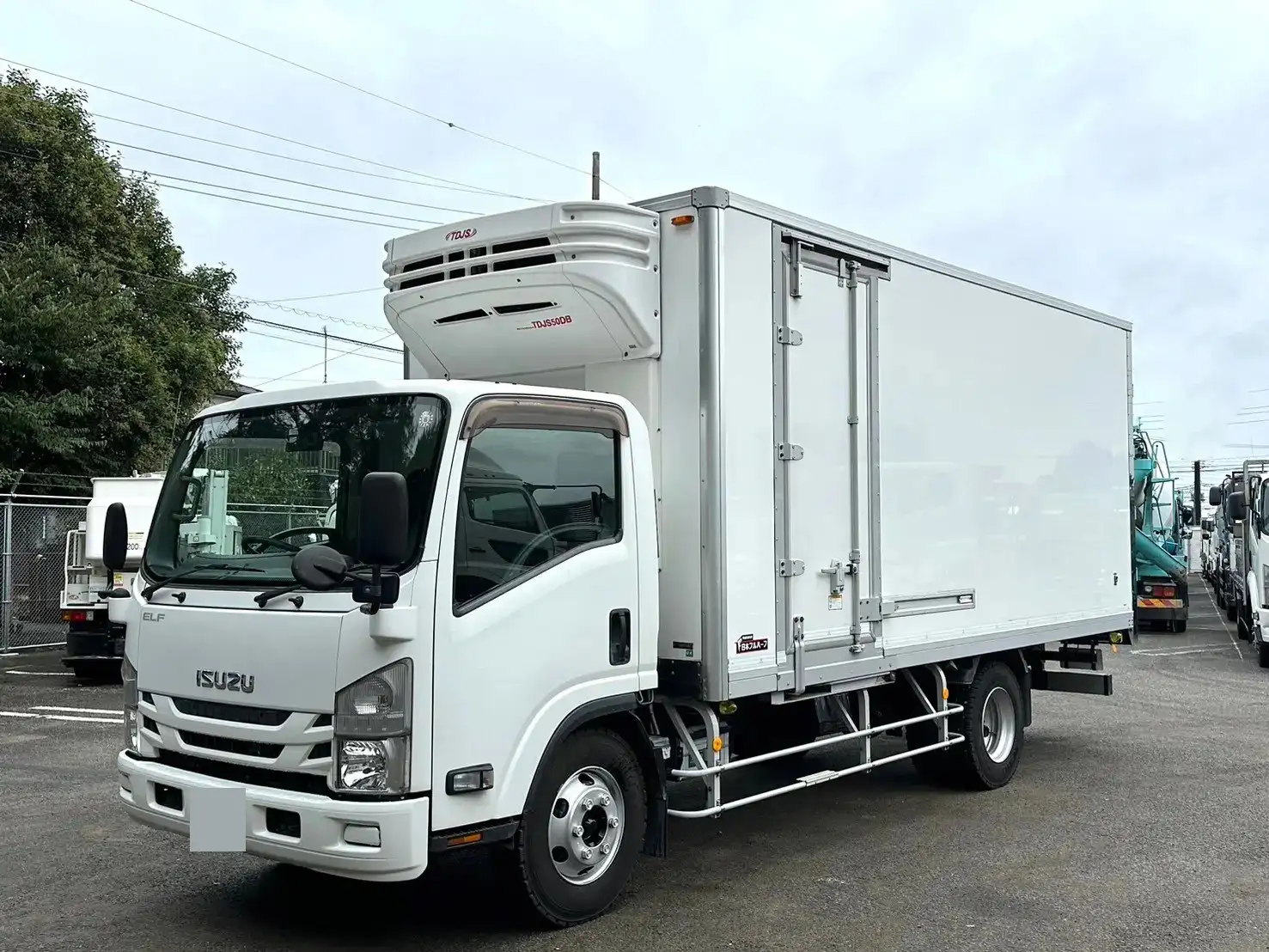 いすゞ エルフ 小型 冷凍冷蔵 低温 床アルミ の中古トラック【車両No.174926】