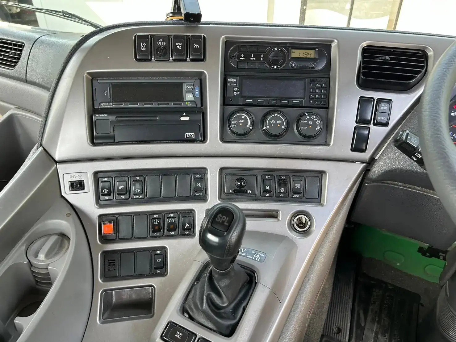日産UD クオン 大型 トラクター ハイルーフ 1デフの中古トラック画像13