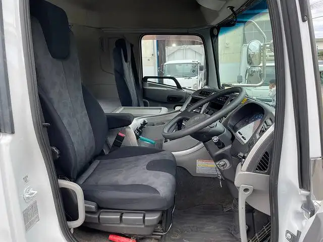日産UD クオン 大型 トラクター ハイルーフ 1デフの中古トラック画像13