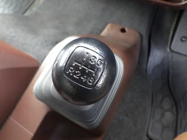 日野 レンジャー 中型/増トン ウイング ベッド 2KG-GD2ABAの中古トラック画像12