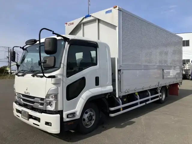 いすゞ フォワード 中型/増トン ウイング ベッド 2RG-FRR90S2の中古トラック画像1