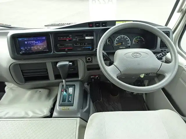 トヨタ コースター 小型 バス マイクロバス BDG-XZB50の中古トラック画像13