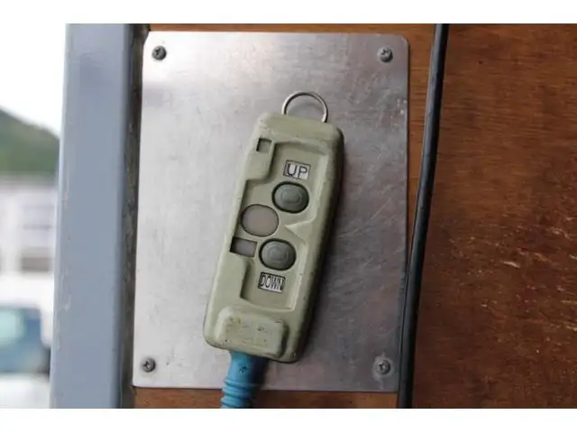 三菱 キャンター 小型 アルミバン パワーゲート サイドドアの中古トラック画像6