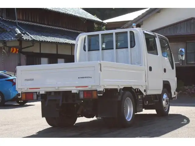 マツダ タイタン 小型 平ボディ Wキャブ 床鉄板の中古トラック画像2