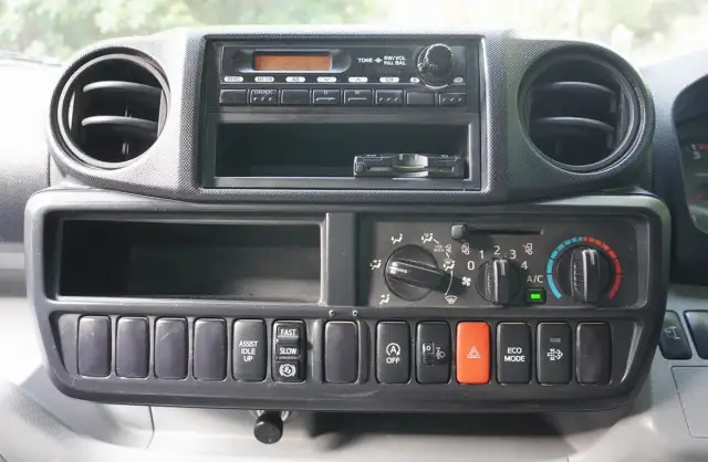 日野 デュトロ 小型 平ボディ TKG-XZU650M H26の中古トラック画像12