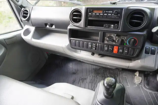 日野 デュトロ 小型 平ボディ TKG-XZU650M H26の中古トラック画像15
