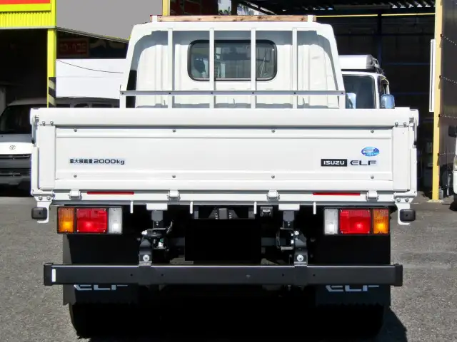 いすゞ エルフ 小型 平ボディ 2TG-NMR88C R5の中古トラック画像3