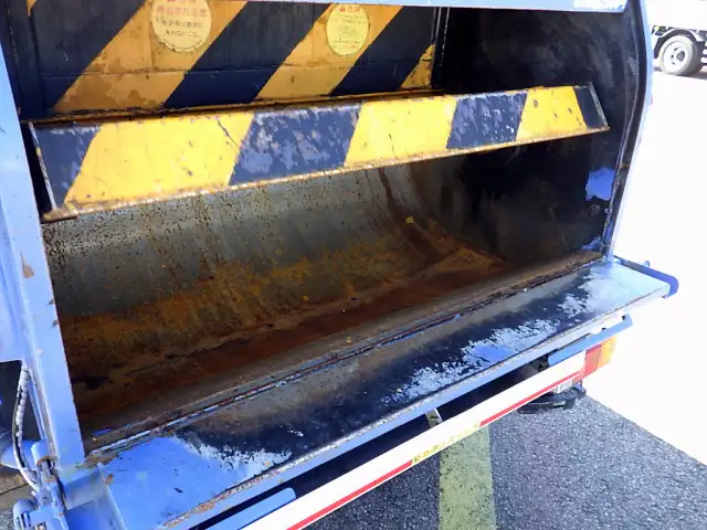 日野 デュトロ 小型 パッカー車 巻き込み式 回転ダンプ式の中古トラック画像5