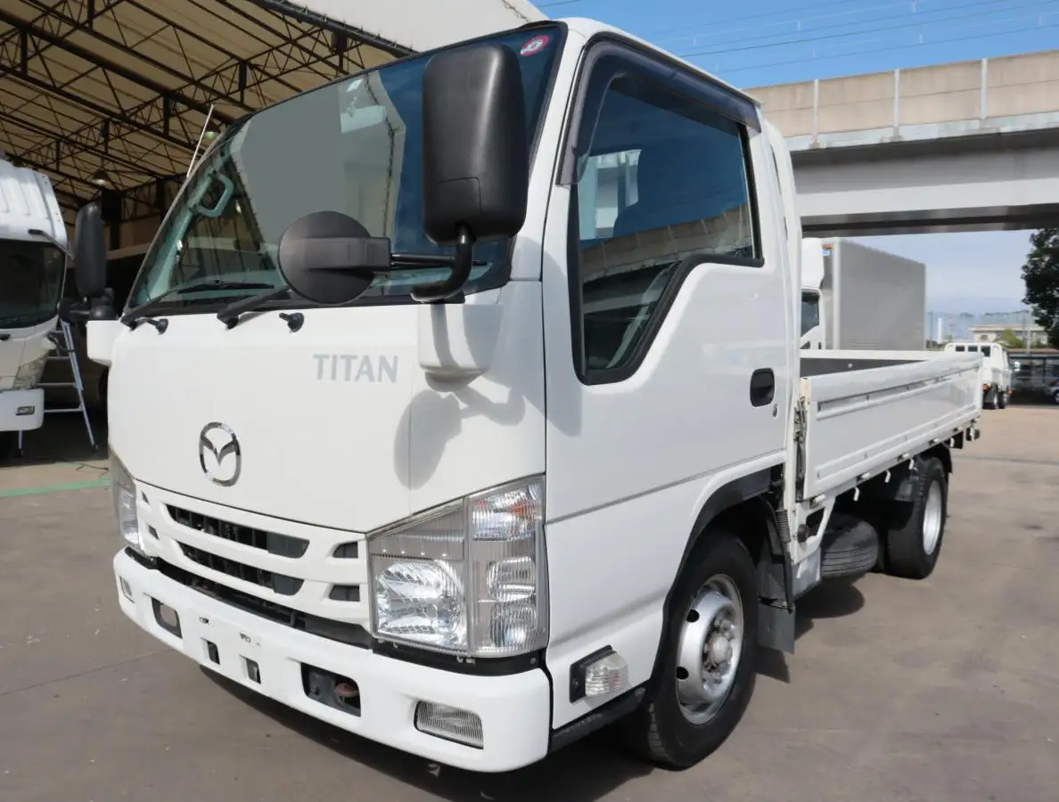 マツダ タイタン 小型 平ボディ 2RG-LJR88A R3 の中古トラック【車両No.175222】