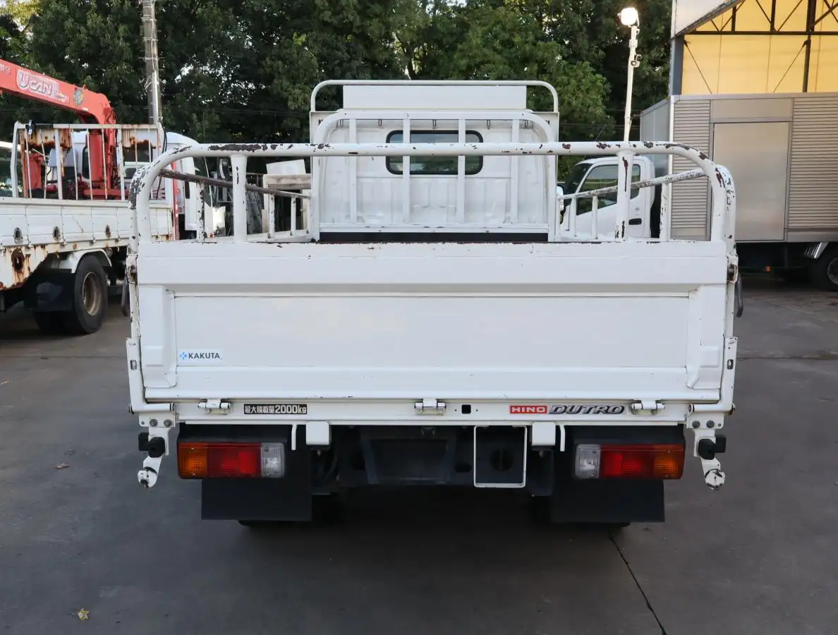 日野 デュトロ 小型 平ボディ 床鉄板 2RG-XZC605Mの中古トラック画像4