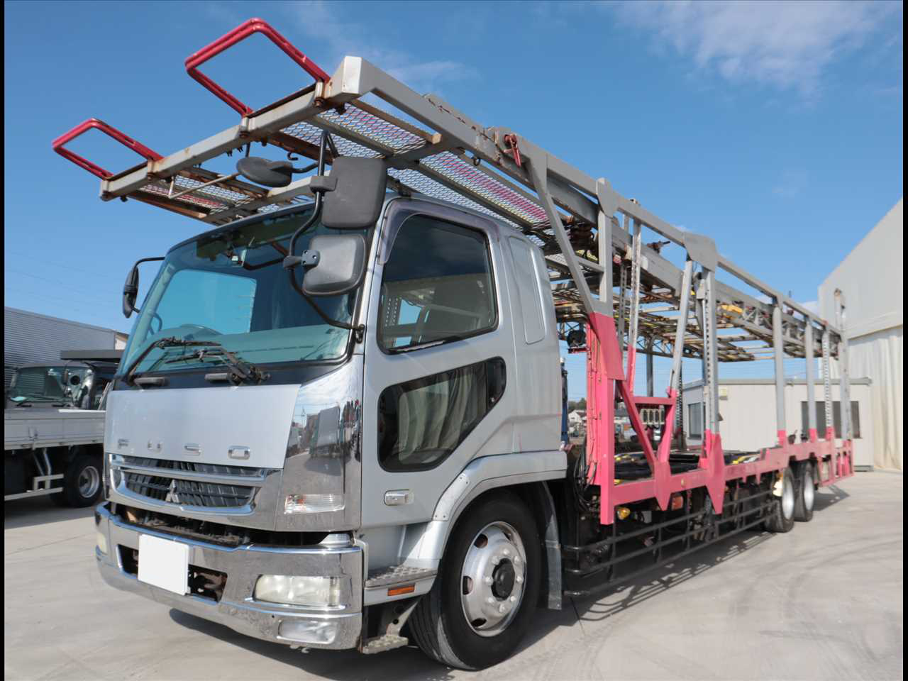 三菱 ファイター 中型/増トン 車両重機運搬 ウインチ ベッド の中古トラック【車両No.170193】