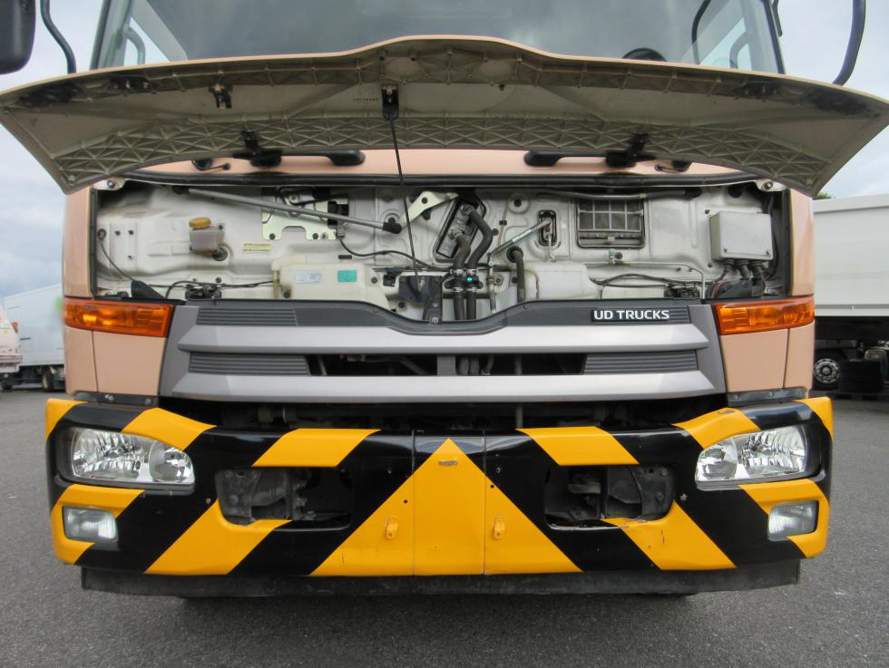 センターパイプ ニッサン コンドル BKR85AD 20030-89T3A｜車用品