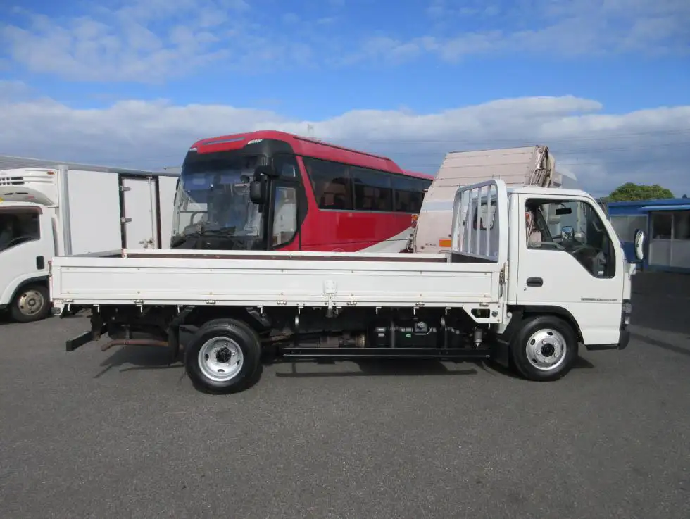 日産 アトラス 小型 平ボディ PB-AKR81AR H17の中古トラック画像2