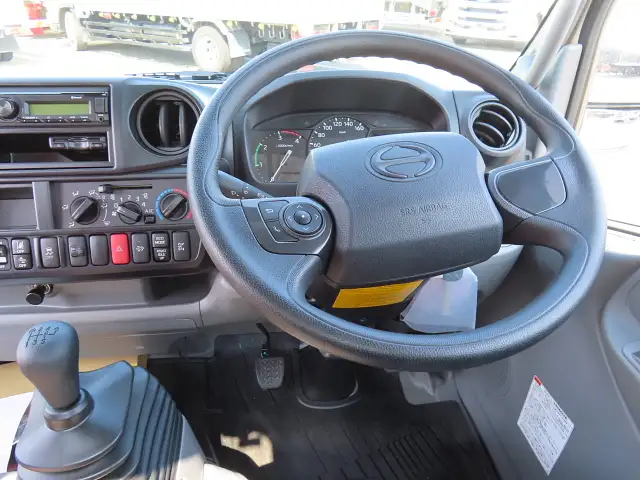日野 デュトロ 小型 タンク車 ローリー 2RG-XZU600Eの中古トラック画像11