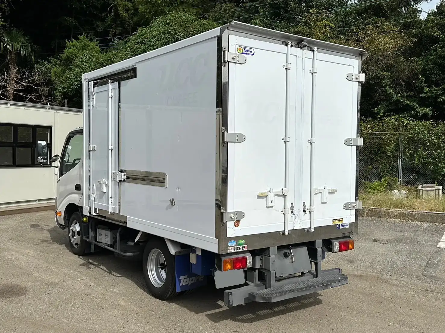 日野 デュトロ 小型 冷凍冷蔵 低温 スタンバイの中古トラック画像4