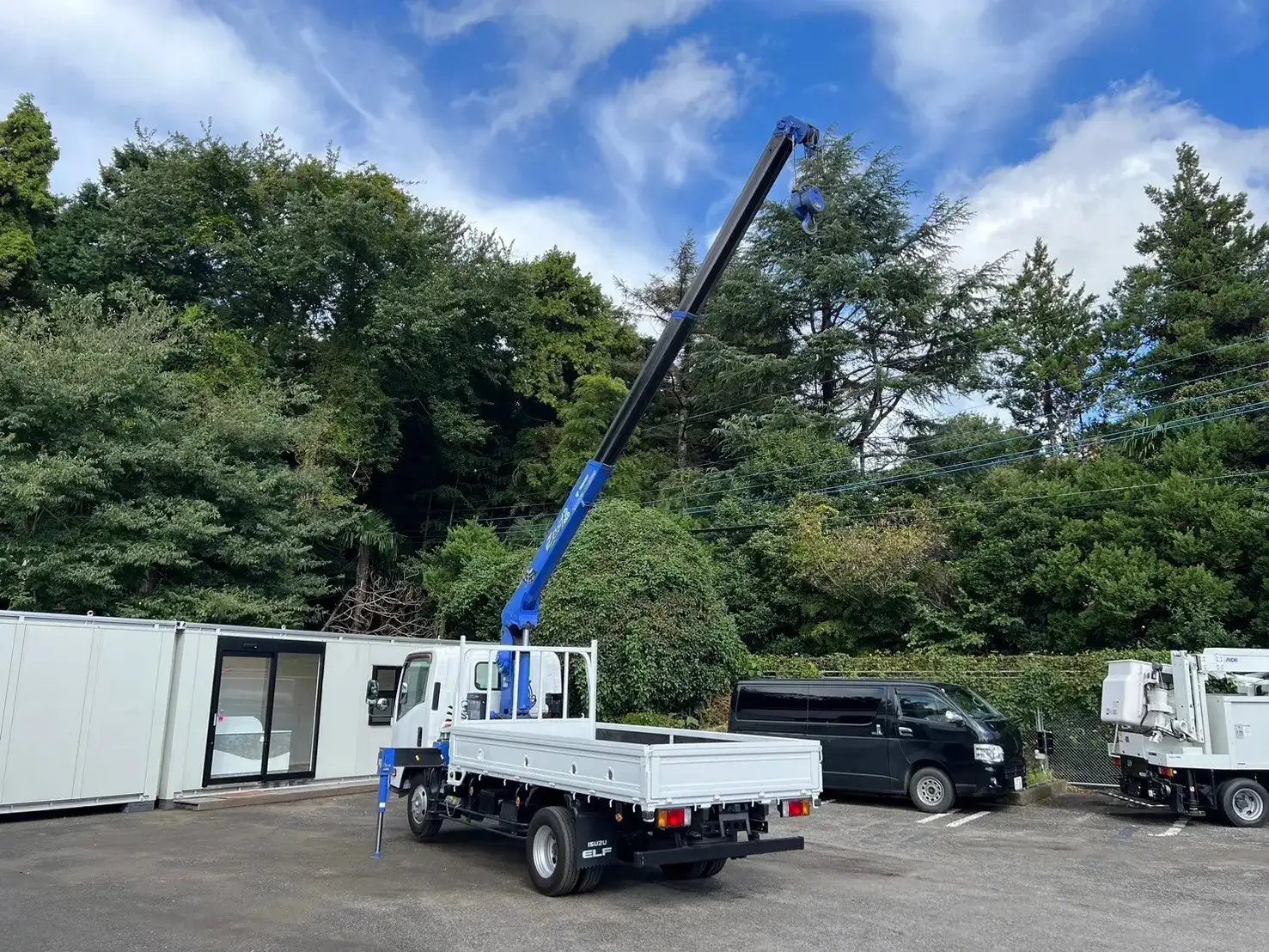 いすゞ エルフ 小型 クレーン付 床鉄板 3段の中古トラック画像5