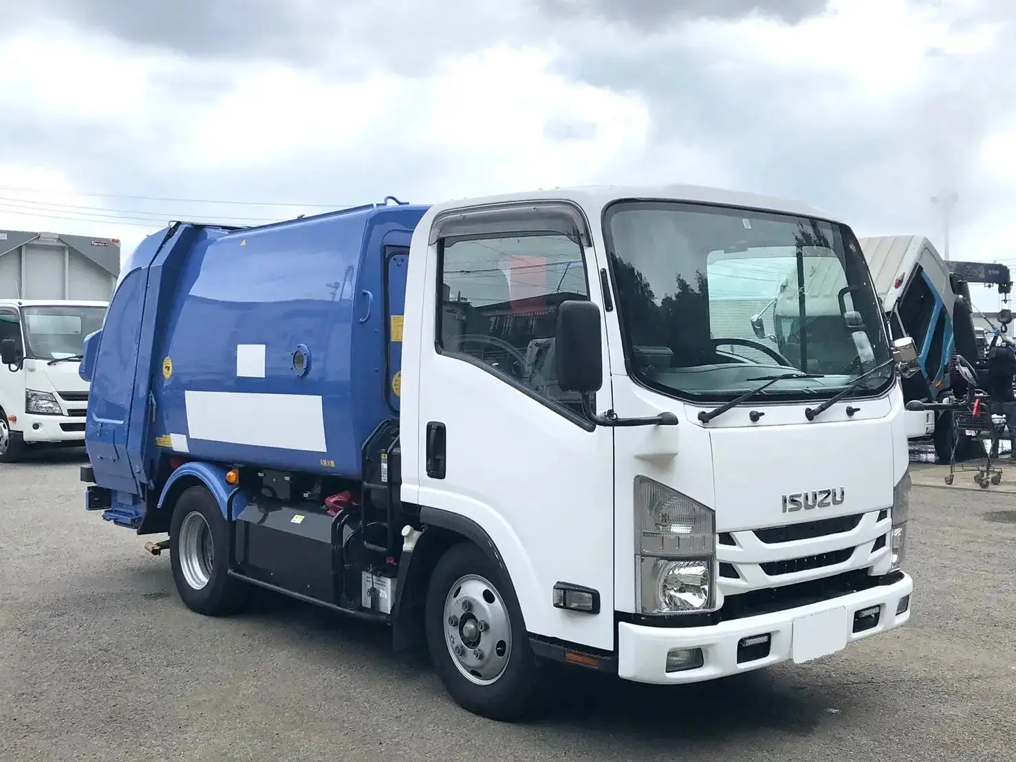 いすゞ エルフ 小型 パッカー車 プレス式 TFG-NMR82ZANの中古トラック画像2